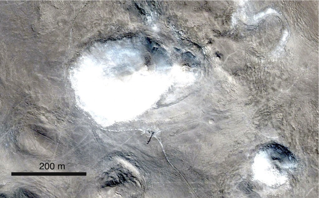 Fünf Krater z.T. sich überlagernd im Quillagua Meteoritenkrater-Streufeld